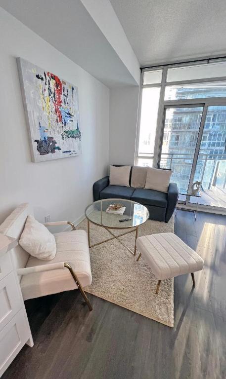 Cozy Condo In Downtown Toronto + Free Parking ภายนอก รูปภาพ