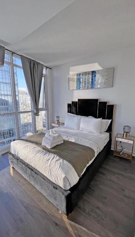 Cozy Condo In Downtown Toronto + Free Parking ภายนอก รูปภาพ